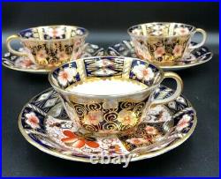 Set of (3) Royal Crown Derby Imari #2451 Teacups & Saucers