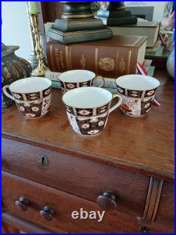 Set of 4 Royal Crown Derby Imari 2451 English Bone China Tea Cups Only