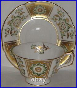 Set of 5 Royal Crown Derby Derby Panel Green Cup & Saucers
