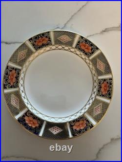 Six Royal Crown Derby Imari Pattern. Six Plates @One Price. 2 @8in and 4 @7 in