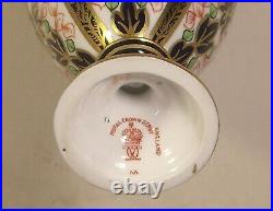 Stunning Royal Crown Derby 1128 Imari 6.25 Twin Handled Urn c1906