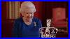 The-Queen-Opens-Up-On-How-Wearing-The-Crown-Could-Break-Her-Neck-01-glll