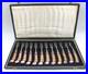 Traditional-Imari-Royal-Crown-Derby-China-2451-Strawberry-Fruit-Fork-Set-of-12-01-slln