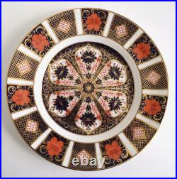 Vintage Royal Crown Derby Old Imari Bone China Salad Plate 1985 England 8.5