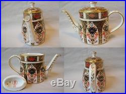 Wonderful 6 Piece Royal Crown Derby 1128 Miniature Tea Set in the Imari pattern
